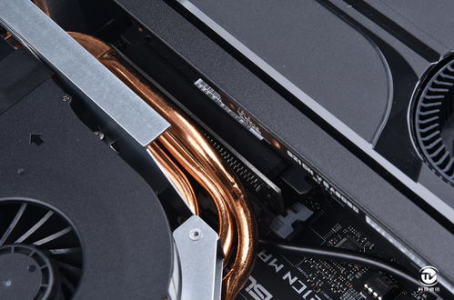 一面艺术，一面性能 ROG G21电竞台式机深度评测与转接卡/线应用解析